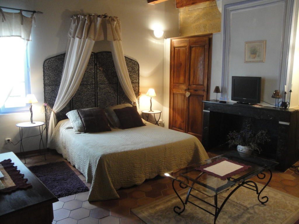 Villa Bastide de la Treille Montaren-et-Saint-Médiers Habitación foto