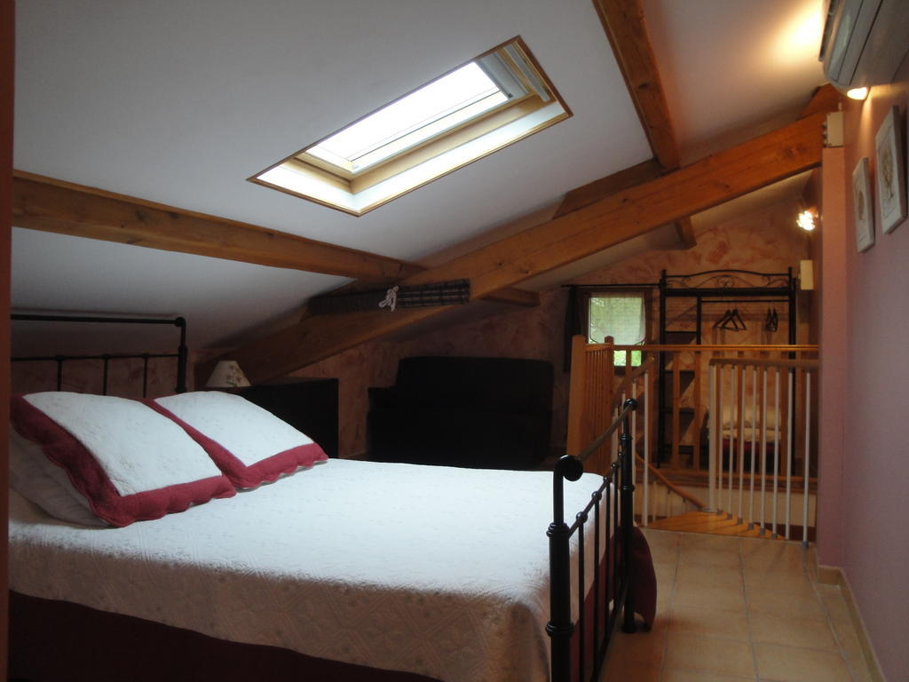 Villa Bastide de la Treille Montaren-et-Saint-Médiers Habitación foto