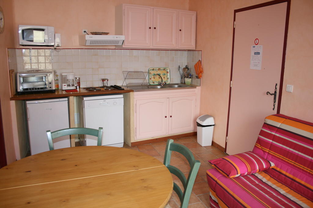 Villa Bastide de la Treille Montaren-et-Saint-Médiers Habitación foto