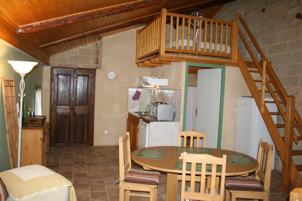 Villa Bastide de la Treille Montaren-et-Saint-Médiers Habitación foto