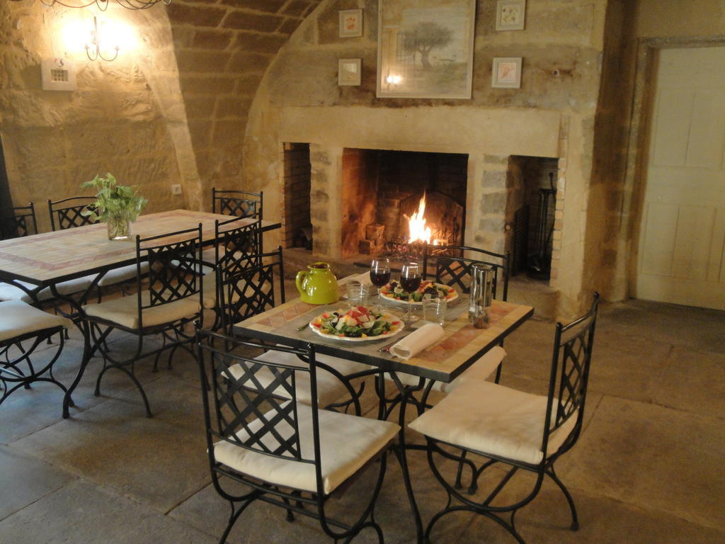 Villa Bastide de la Treille Montaren-et-Saint-Médiers Habitación foto